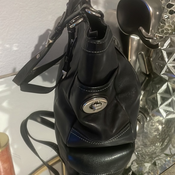 Coach shoulder bag - Picture 4 of 10